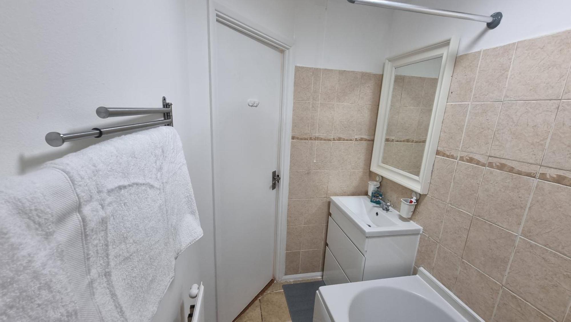 Comfort At Enchanted Dwellings Appartamento